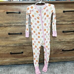 Dream Big Littlw floral footies